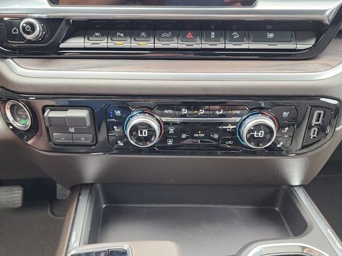 New 2026 GMC Sierra 1500 SLT w/ SLT Premium Plus Package image 28