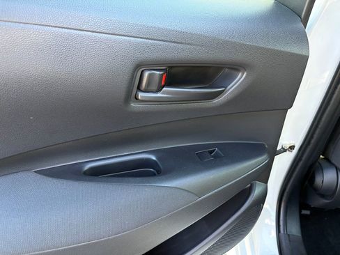 Used 2023 Toyota Corolla LE image 27