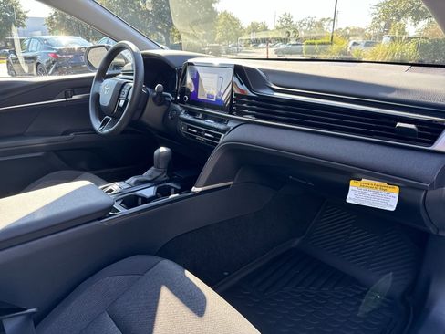 New 2025 Toyota Camry LE image 33