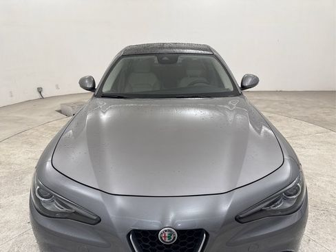 Used 2019 Alfa Romeo Giulia Ti w/ Quick Order Package 22Z Lusso RWD image 16