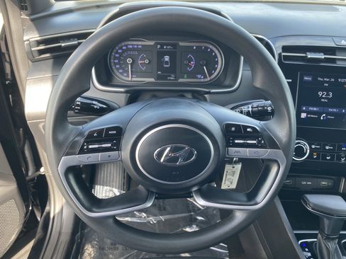 Used 2023 Hyundai Santa Cruz SE image 23