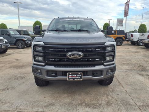 Used 2024 Ford F250 Lariat w/ Black Appearance Package AWD/4WD image 5