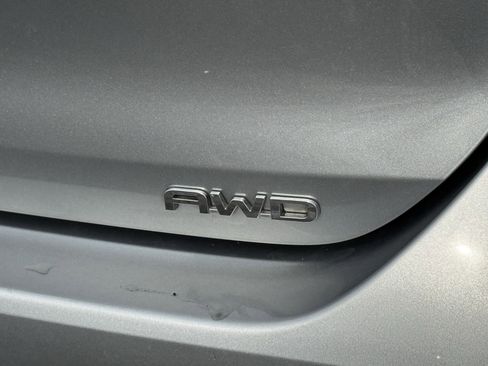 Used 2023 Toyota Highlander L image 42