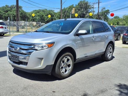 Used 2014 Ford Edge SEL w/ Equipment Group 205A FWD image 3