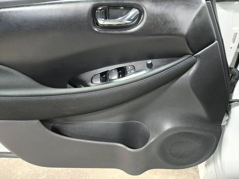 Used 2024 Nissan Leaf SV Plus image 8