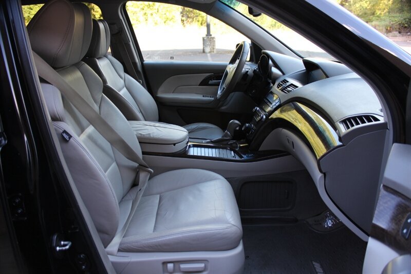 Used 2011 Acura MDX w/ Technology Package AWD/4WD image 20