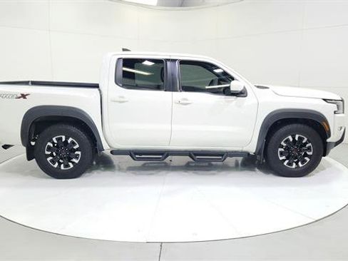 Certified 2022 Nissan Frontier Pro-X image 9