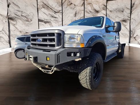 Used 2003 Ford F350 XL image 2
