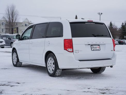 Used 2017 Dodge Grand Caravan SE w/ Power Window Group image 5