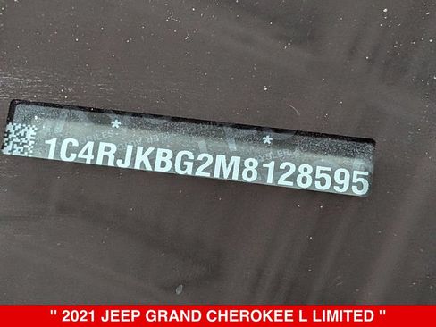 Used 2021 Jeep Grand Cherokee L Limited w/ Luxury Tech Group II AWD/4WD image 40