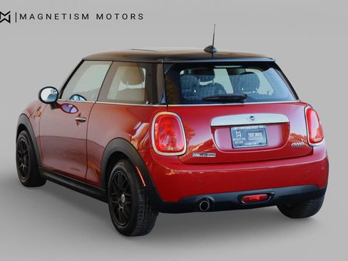 Used 2014 MINI Cooper 2-Door Hardtop image 9