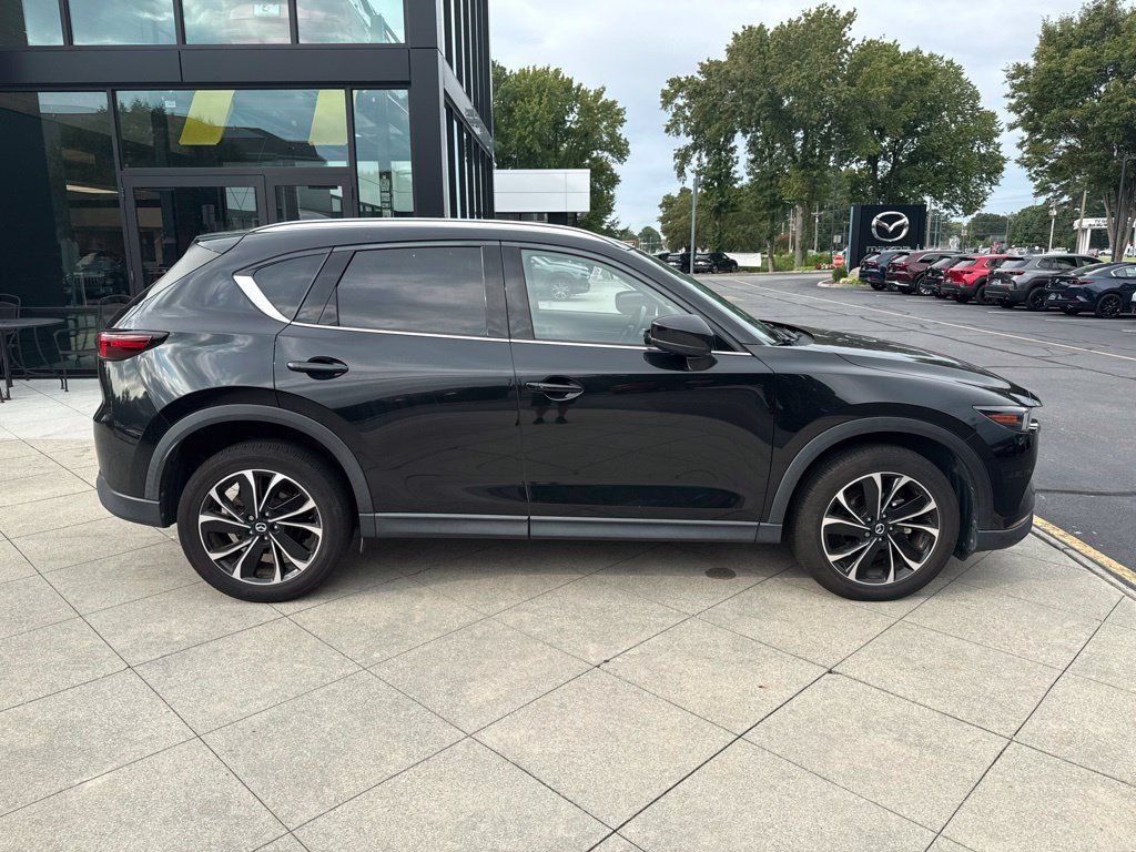Used 2022 MAZDA CX-5 AWD 2.5 S w/ Premium Plus Pkg image 5