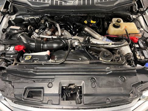 Used 2017 Ford F450 Platinum w/ Platinum Ultimate Package image 31