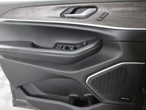 Used 2023 Jeep Grand Cherokee 4WD 4xe image 28