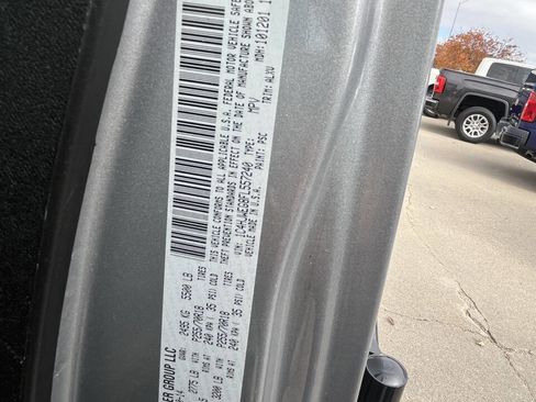 Used 2015 Jeep Wrangler Unlimited Sahara w/ Dual Top Group image 29