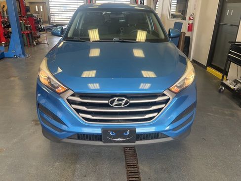 Used 2018 Hyundai Tucson SE w/ Cargo Package FWD image 12