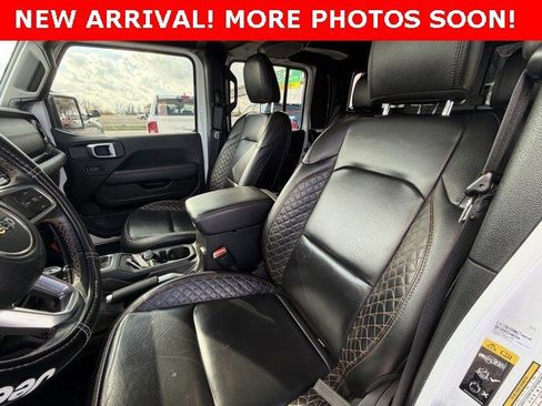 Used 2022 Jeep Gladiator Overland image 7