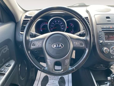 Used 2013 Kia Soul + w/ Audio Pkg FWD image 12