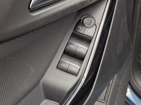 New 2026 Chevrolet Equinox RS w/ Convenience Package III FWD image 16