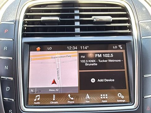 Used 2019 Lincoln Nautilus Select w/ Cargo Utility Package FWD image 11
