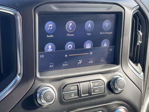 Used 2023 GMC Sierra 2500 AT4 w/ AT4 Premium Plus Package image 3