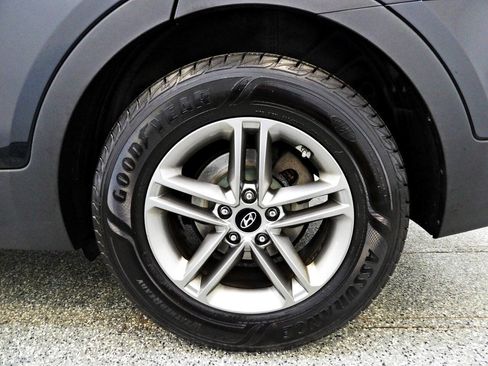 Used 2018 Hyundai Santa Fe Sport AWD/4WD image 23