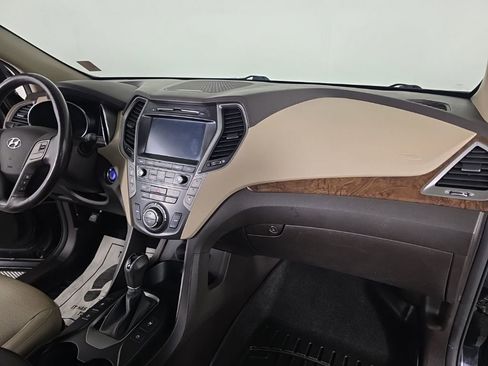 Used 2017 Hyundai Santa Fe Limited AWD/4WD image 45