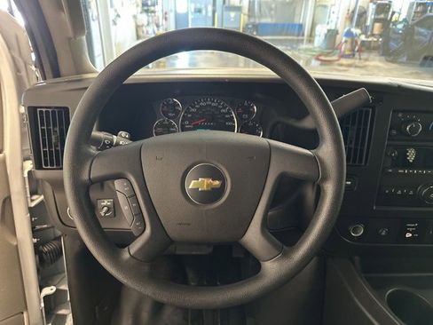 Used 2022 Chevrolet Express 2500 w/ Driver Convenience Package image 12