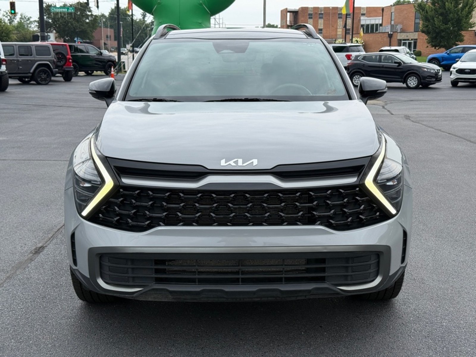 Used 2024 Kia Sportage X-Line w/ X-Line Premium Package AWD/4WD image 3