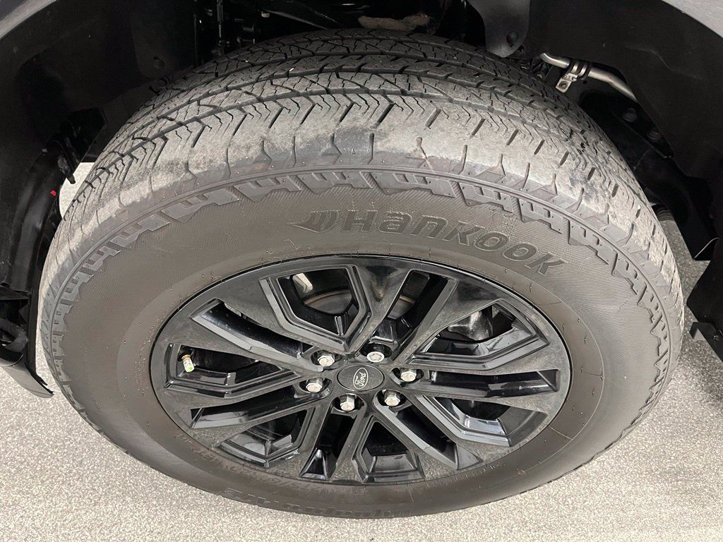 Used 2024 Ford F150 Lariat w/ Equipment Group 502A High AWD/4WD image 15