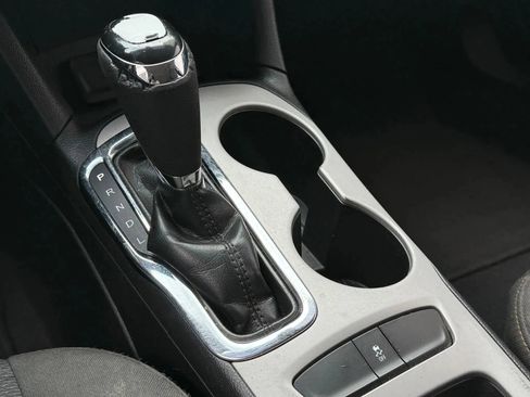 Used 2018 Chevrolet Cruze LS FWD image 26