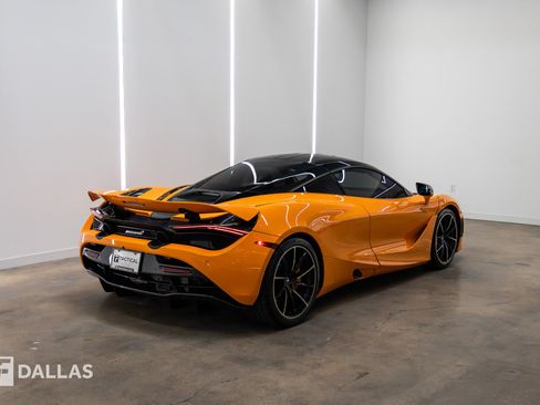 Used 2019 McLaren 720S Performance RWD image 12