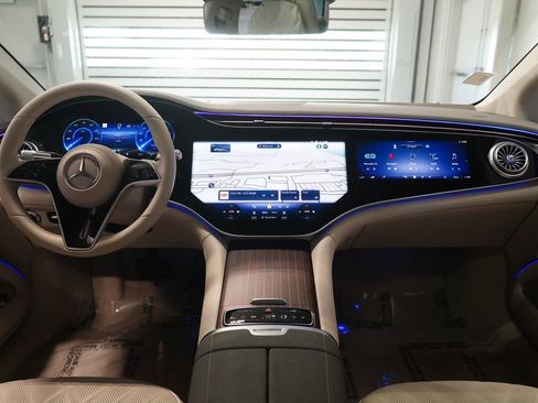 Used 2023 Mercedes-Benz EQS 580 4MATIC Sedan image 14