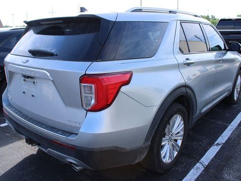 Used 2021 Ford Explorer Limited w/ Equipment Group 301A AWD/4WD image 5