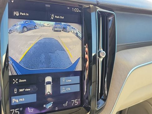 Used 2018 Volvo XC60 T6 Inscription w/ Luxury Seat Package image 30