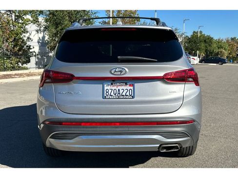 Used 2022 Hyundai Santa Fe SEL w/ Convenience Package image 4