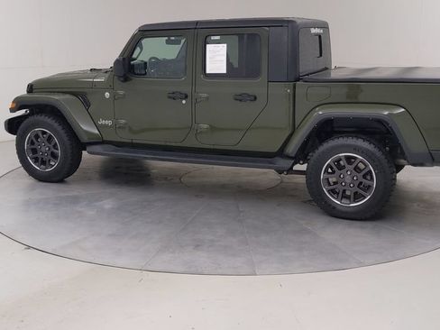 Used 2022 Jeep Gladiator Overland w/ Dual Top Group AWD/4WD image 17