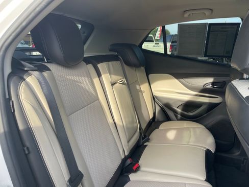 Used 2019 Buick Encore Preferred image 27