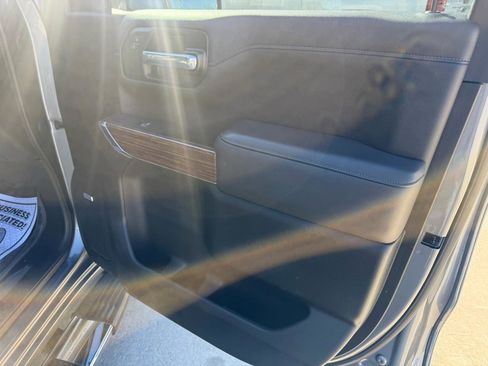 Used 2021 Chevrolet Silverado 1500 High Country w/ LPO, Dark Essentials Package image 16