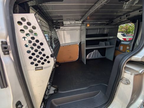 Used 2018 Ford Transit Connect XLT FWD image 16