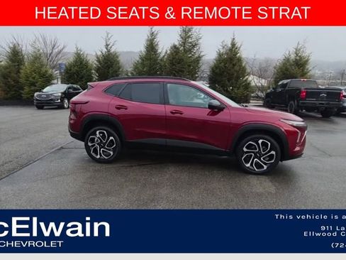 Used 2024 Chevrolet Trax RS w/ Driver Confidence Package image 2