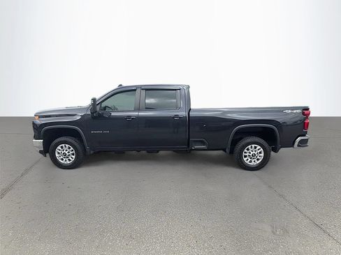Used 2024 Chevrolet Silverado 2500 LT AWD/4WD image 7