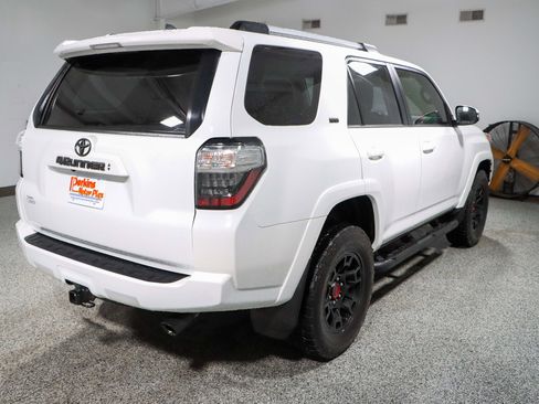 Used 2024 Toyota 4Runner SR5 Premium w/ Moonroof Package AWD/4WD image 7