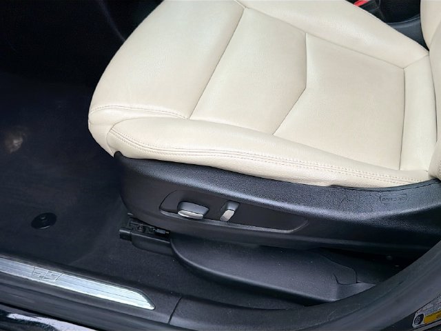 Used 2018 Cadillac XT5 AWD image 24