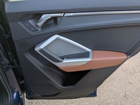 Used 2025 Audi Q3 2.0T Premium w/ Convenience Package image 31