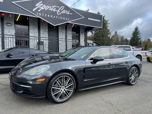 Used 2019 Porsche Panamera 4S image 1