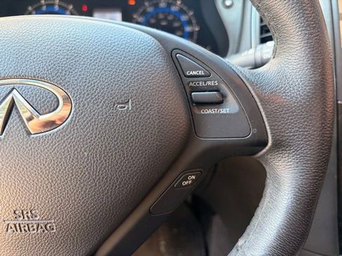 Used 2017 INFINITI QX50 AWD image 23