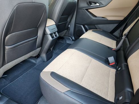 New 2026 Chevrolet Equinox ACTIV w/ Convenience Package III image 21