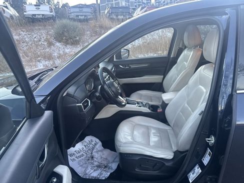 Used 2017 MAZDA CX-5 Grand Touring w/ Premium Package image 11