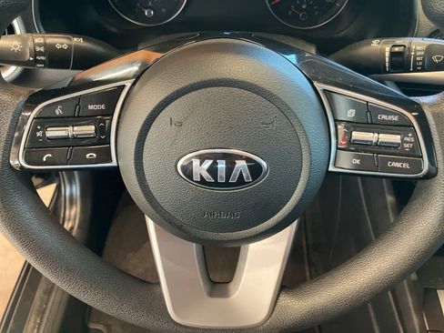 Used 2021 Kia Forte LXS image 14